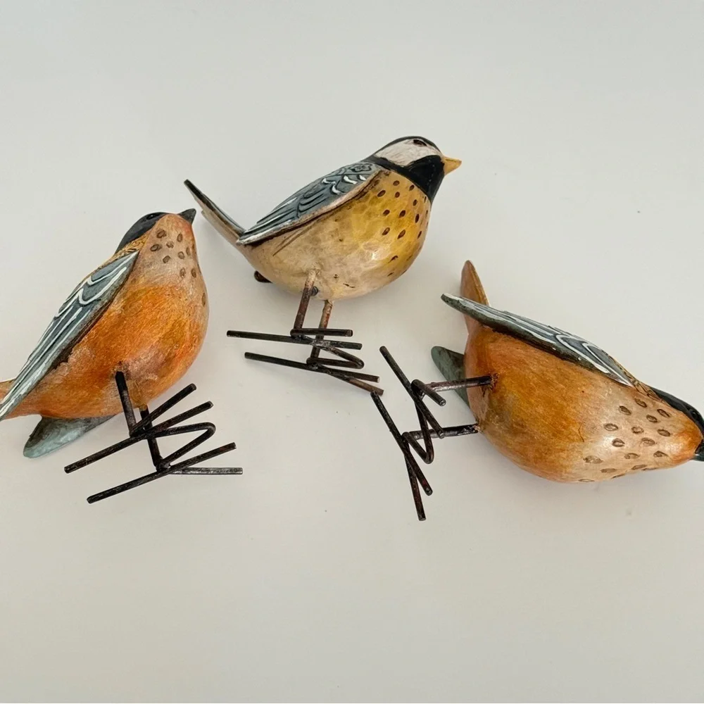 Folk Style Birds Figurine